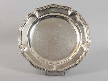 null Plat circulaire en argent 800 millièmes Par Théodore-Joseph Hardy, Lille, 1784...