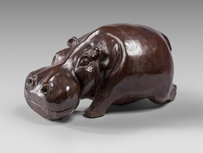 PANELAS HUARD Isabelle (née en 1965) « Hippopotame »
Épreuve en bronze à patine brune,...
