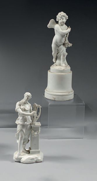 PARIS, attribué à Locré Bisque figurine representing an angel holding a garland of...