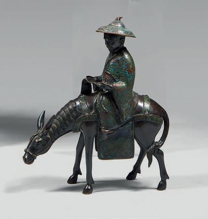 JAPON Bronze group with brown patina and polychrome cloisonné enamels of Toba on...