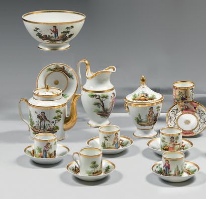 null Partie de service à thé et café en porcelaine de Paris du XIXe siècle. À décor...