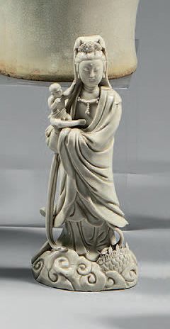 CHINE, Dehua Figurine en porcelaine blanche dite « blanc de Chine » représentant...