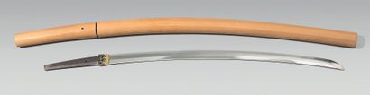 null KATANA Polished blade of 64,5 cm, in Shira-Saya. Ô-suriage, a mekugi-ana. Gunome-midare...