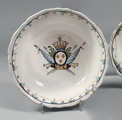 NEVERS Earthenware bowl with patriotic polychrome decoration the three flowers of...