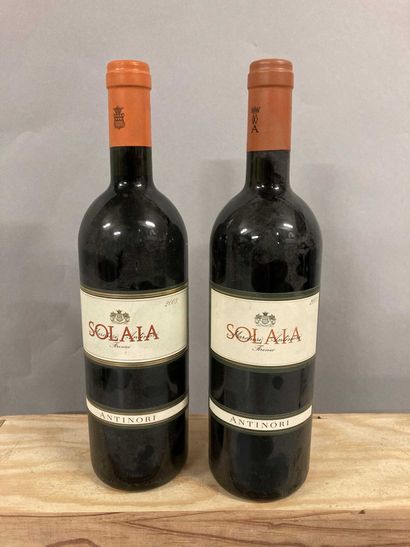 null 2 bouteille TOSCANE Solaia(es, et; 1 de 2003, 1 de 2001: J)