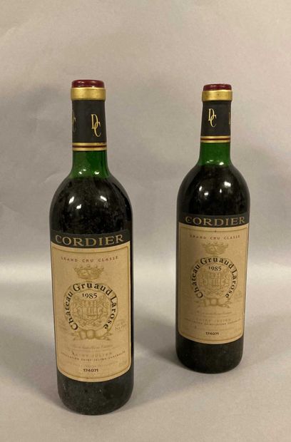 null 2 bouteilles Château GRUAUD-LAROSE, 2° cru Saint-Julien 1985 (es, 1 TLB, 1 ...