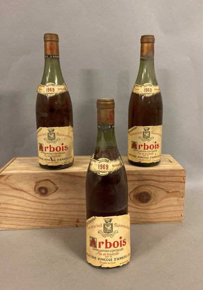 3 bouteilles ARBOIS Fruitière Vinicole d'Arbois...
