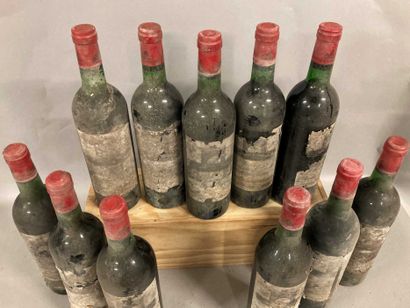 null 11 bouteilles Château LEOVILLE-LAS-CASES, 2° cru Saint-Julien 1975 (ets,ea mais...