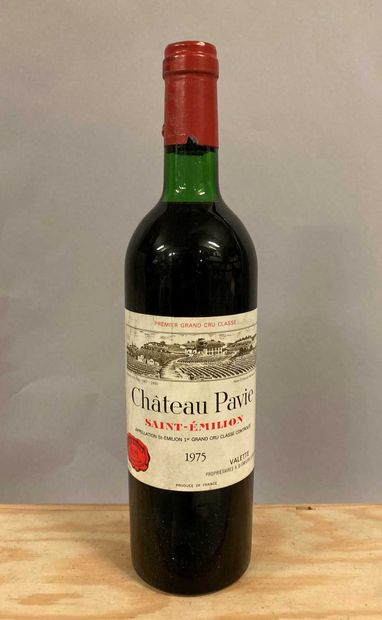 null 1 bouteille Château PAVIE, 1° Grand Cru St-Emilion 1975 (etla, TLB)