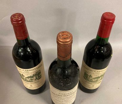 null 3 bouteilles PESSAC-LEOGNAN DIVERS (1 Ch. Bahans Haut-Brion 1986, et, es; Ch....
