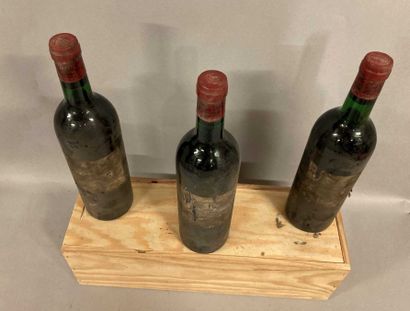 null 3 bouteilles Château LAFITE-ROTHSCHILD, 1° cru Pauillac 1974 (es, ett, ea, ...