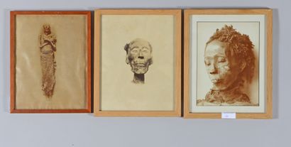 null Photographies de l'étrange : 8 photographies. 

1/ Egypte, c. 1880-1900. Momies...