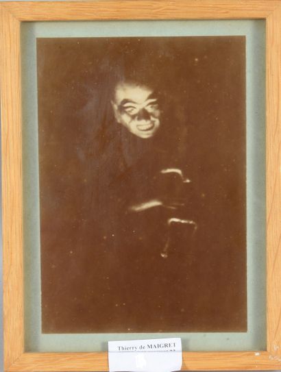 null Photographs of the strange: 8 photographs. 

1/ Egypt, c. 1880-1900. Egyptian...