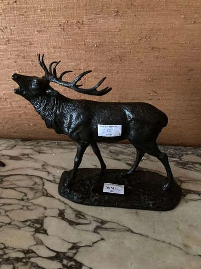Stag. Patinated bronze. Withdrawal bearing...