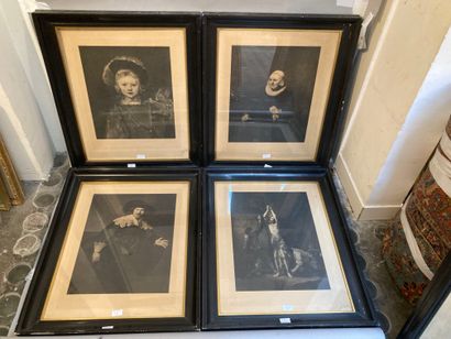 null Six framed engravings and a black frame with golden border (accidents, missing...