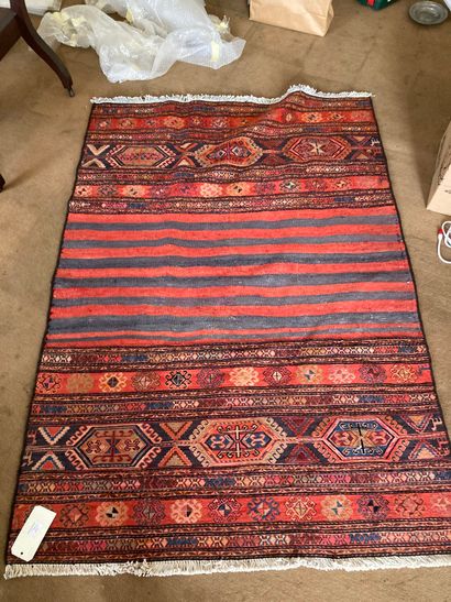 
Set of 3 rugs or carpets 

ref 195

