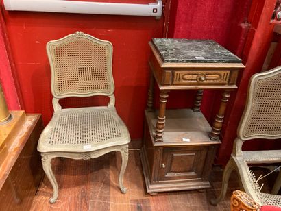 null Small night stand, green marble top 

92 x 39 x 39 cm 

Pair of caned chairs,...