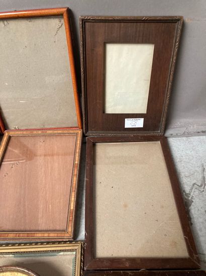 null Lot of various small frames 

(accidents, wear, missing, in the state)