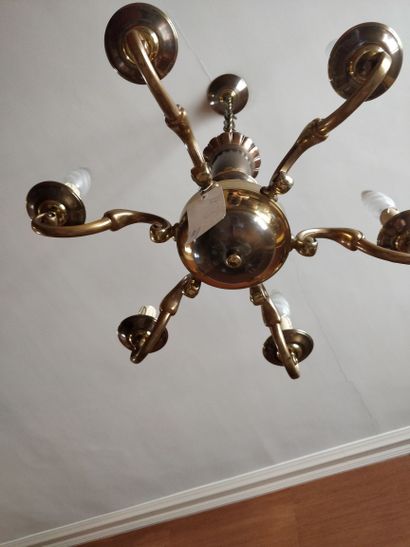 null 
chandelier + lantern 




Dutch style chandelier with 6 lights. Size: 130 x...