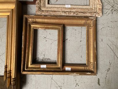 null Lot of various frames

Dimensions with sight gilded frame with columns 43 x...