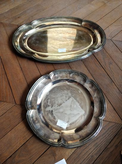 
Two silver dishes 950°/°° : 1 round 910gr...