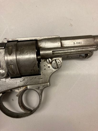 null Revolver d'ordonnance modèle 1873, fabrication de 1881, numéro : "H 36386" ;...