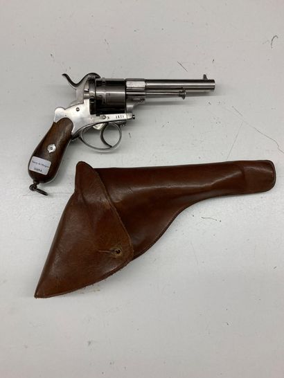 null Revolver system Lefaucheux, round barrel of 114 mm, gauge 12 mm, white polished...