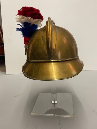 null Navy firefighter helmet, brass bomb with small crest with grenade, anchor plate...