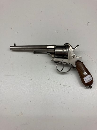 null Revolver system Lefaucheux, round barrel of 16 cm, gauge 12 mm, white polished...