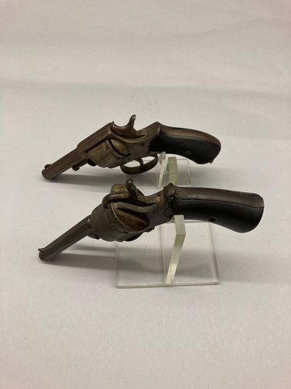 null Two revolvers, a Lefaucheux system, caliber 7mm, mechanics faulty (probably...