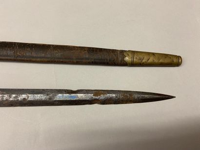 null Navy officer's dagger, gilt brass straight cross, body knot decorated with an...