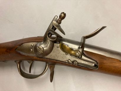 null Fusil d'infanterie modèle 1777, platine poinçonnée et signée : "Maubeuge Manuf...