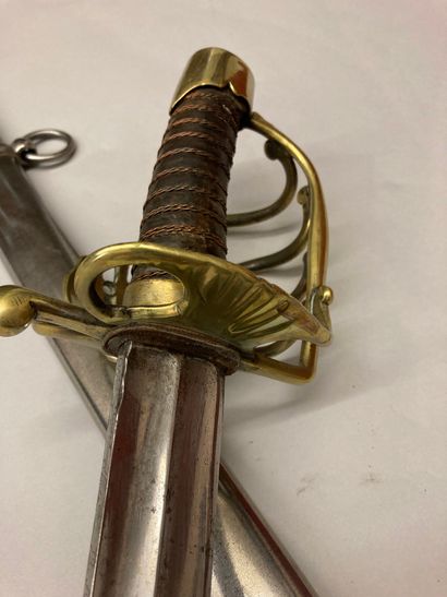  Large cavalry battle saber with brass battle guard, troop blade model year XI, modified...