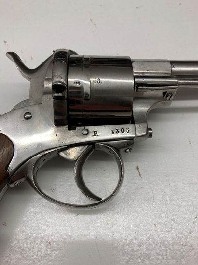 null Revolver system Lefaucheux, round barrel of 114 mm, gauge 12 mm, white polished...