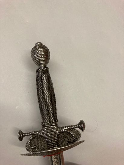 null City sword, iron guard with two quillons ending in a ball, pierced plate, oval...