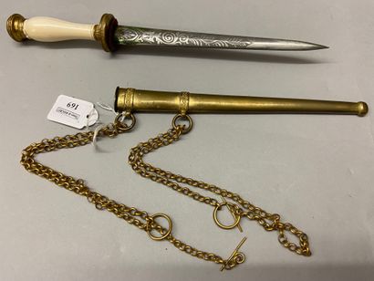  Small naval officer's dagger, round brass...