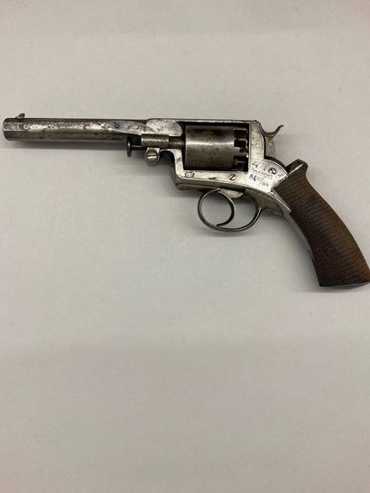 null Adam's percussion revolver, steel caliber about 11,5 mm with traces of bluing,...