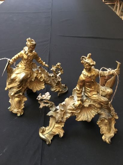 null Pair of andirons Colombin and Colombine (gilded bronze). H : 30 - L : 29 cm
