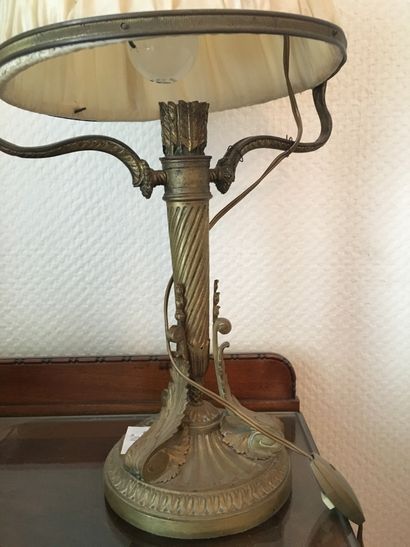null Lampe en bronze à décor de carquois, style Louis XVI, H : 44 cm (ref41)