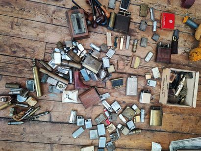 Large lot of various lighters including Dupont,...