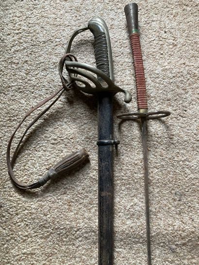 Lot: A fencing foil and a cavalry straight...