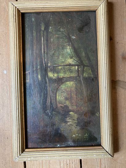null Lot of three framed Under wood - Stream. Panels and canvas.

Bearing signatures...
