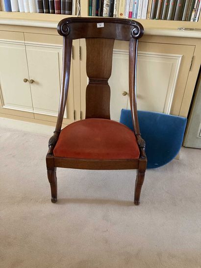 Mahogany and mahogany veneer swan neck chair...