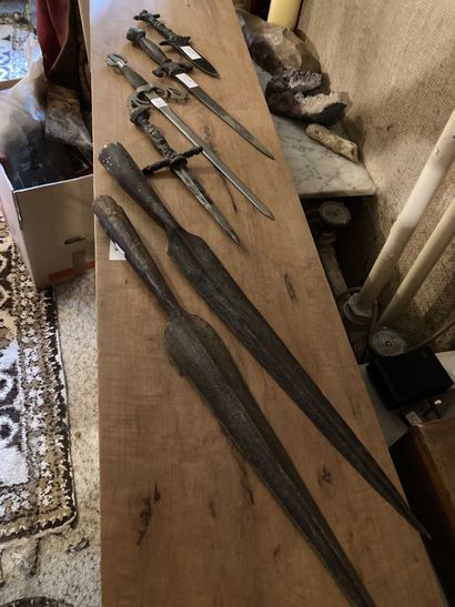 null Set including two spear blades, daggers and daggers.