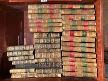 null 
Lot of bound volumes, paperbacks and miscellaneous

Worn, lot sold as is
ref...