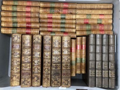 null 
Lot of bound volumes, paperbacks and miscellaneous

Worn, lot sold as is
ref...