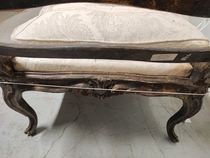 null Carved and painted wooden bed in the Italian style H.: 83 cm (inv.22)