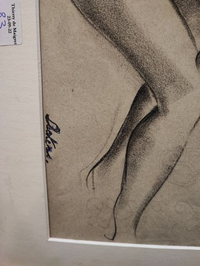 null Nu féminin. Crayon portant signature DECKER et encadré. Dim.: 19 x 28 cm.