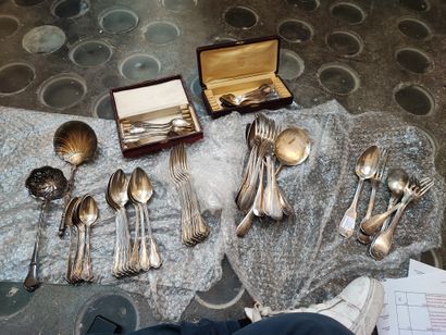 null Lot in silver 950°/°° including mismatched flatware (inv.18), spatula, strawberry...