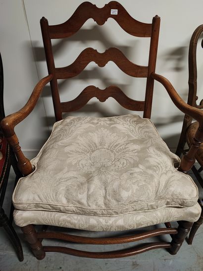null Napoleon III chair in blackened and painted wood. The seat in tapestry_x000D_.

H.:...